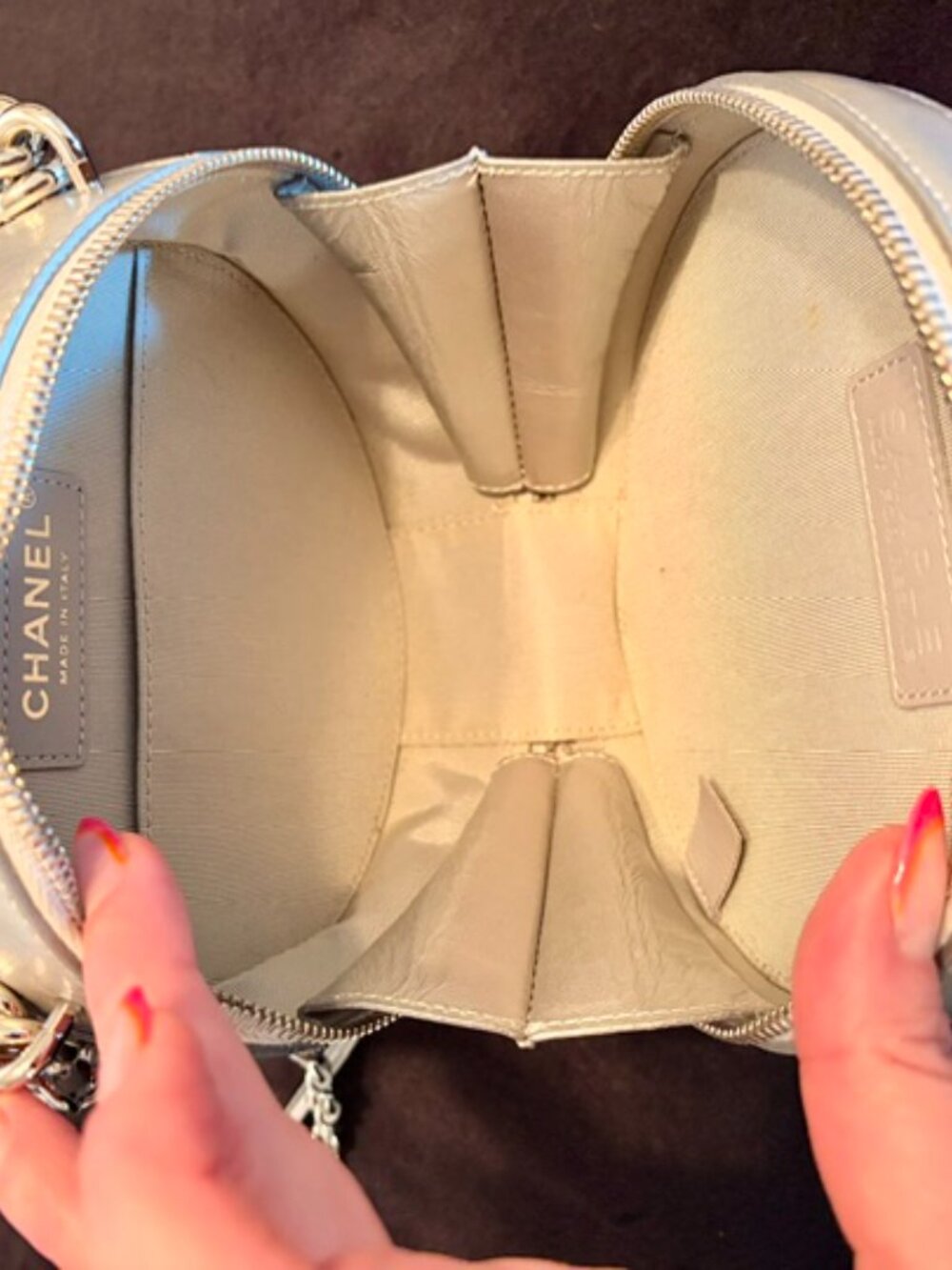 CHANEL Silver CC Round as Earth Chain 2Way Bag - Picture 8 of 14